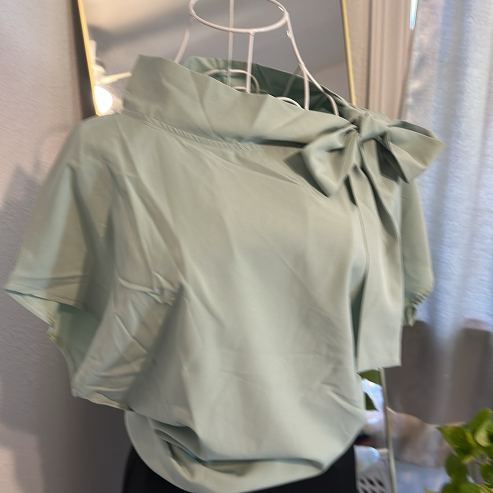 Chic Green Tie Front Blouse